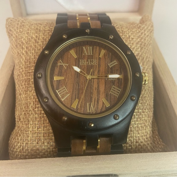 Blue Iguana El Capitan de Santiago Wood Watch - Picture 1 of 13